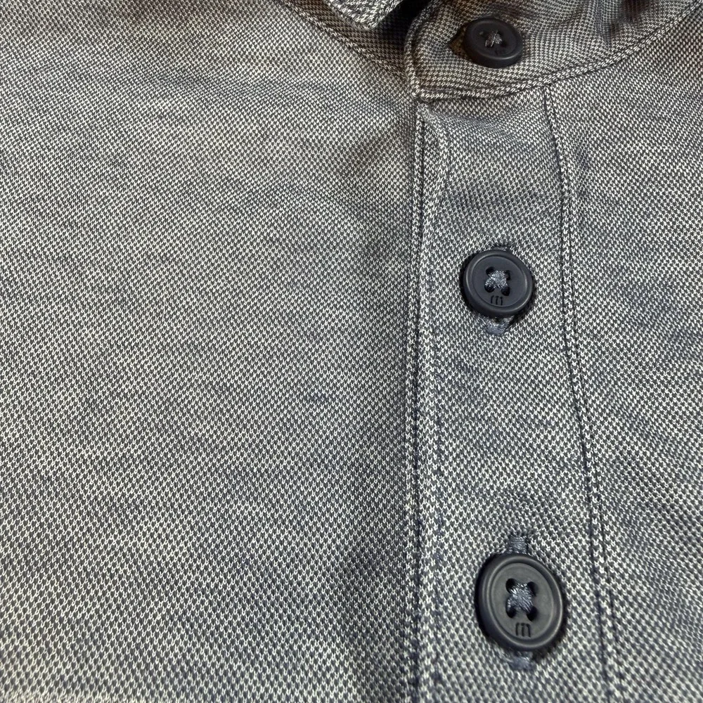 Travis Mathew Men's Polo Performance Blue-Gray Subtle Horizontal Stripes Logo M - Picture 4 of 14